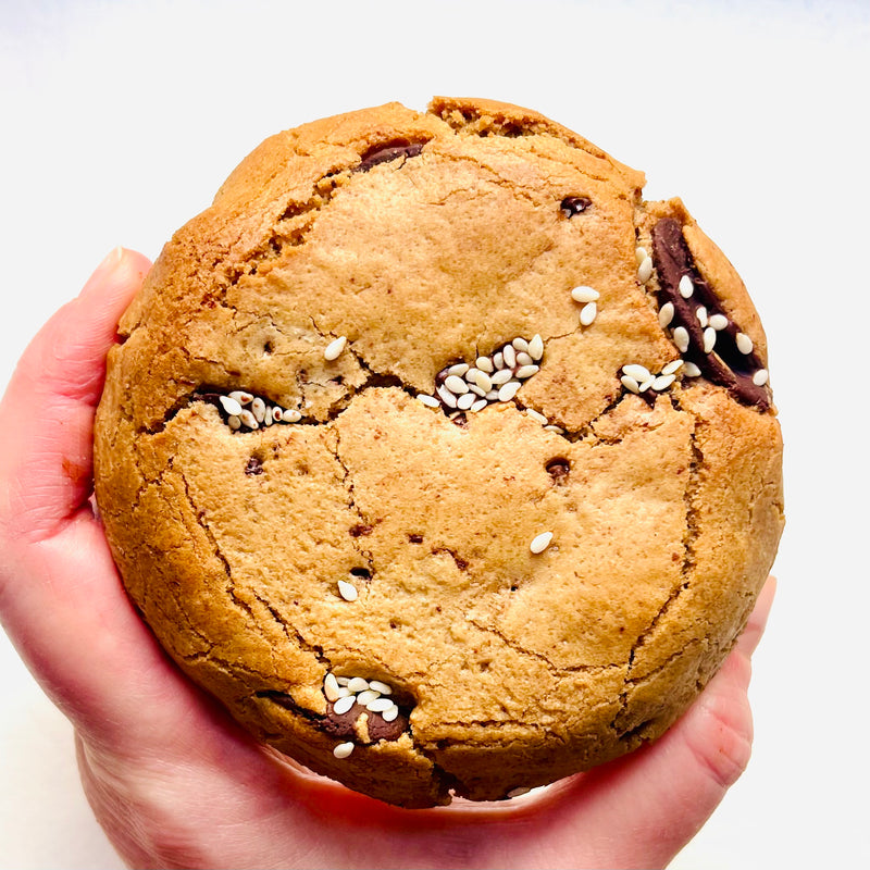 The New Gluten Free & Vegan Dark Chocolate Chip Cookie